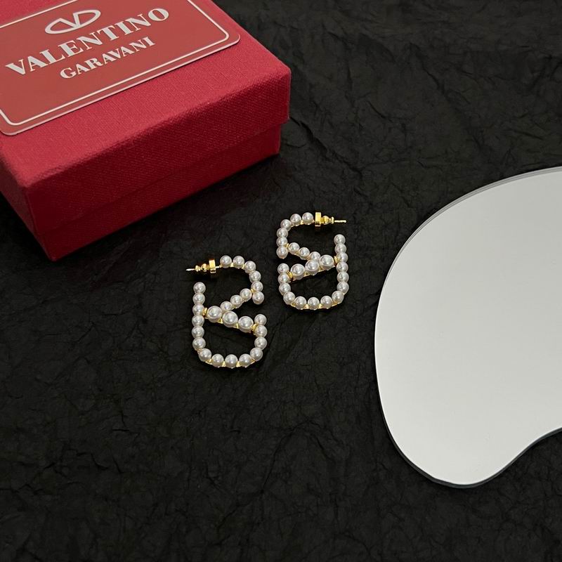 Valentino earring 11lyx28